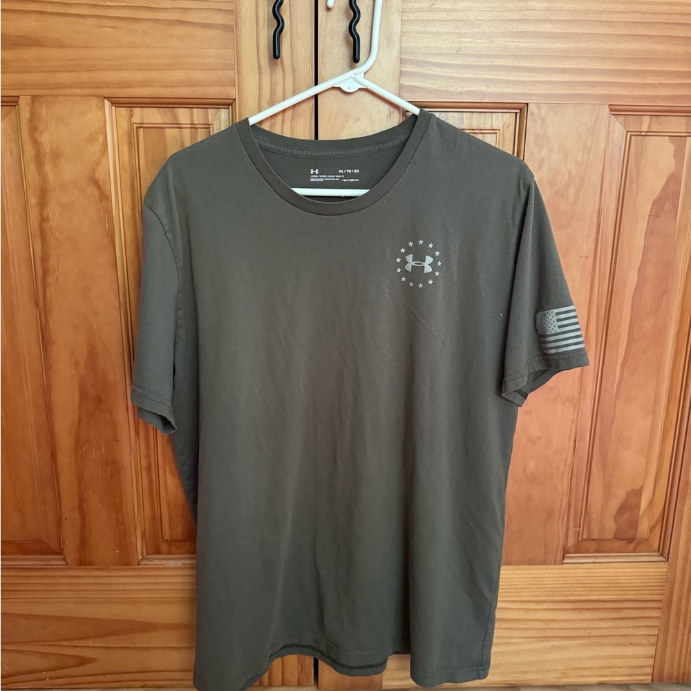 Under Armour Men's Dark Green Short Sleeve Tee